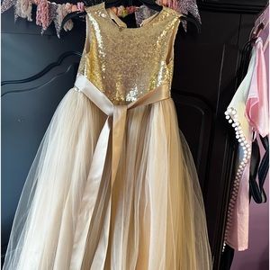 Girls tulle champagne dress